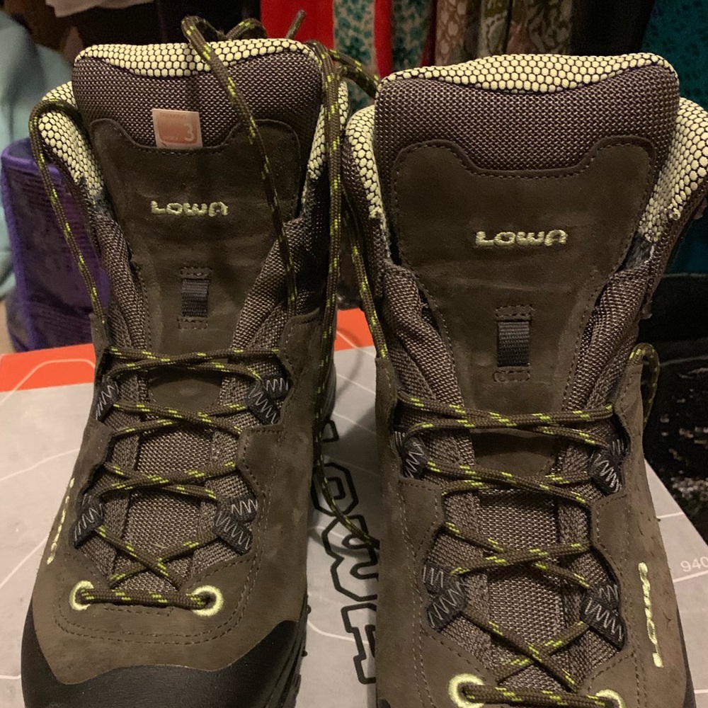 Lowa great condition